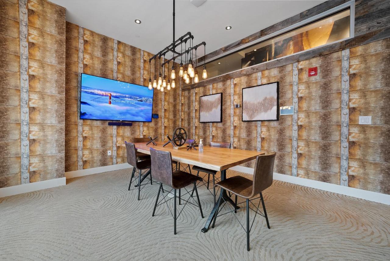 The Edge On 4Th By Airriva Appartamento Louisville Esterno foto